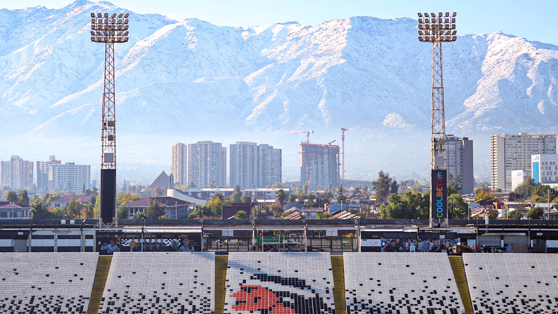 Colo Colo compartió imagen del Monumental con la Cordillera de Los Andes de fondo