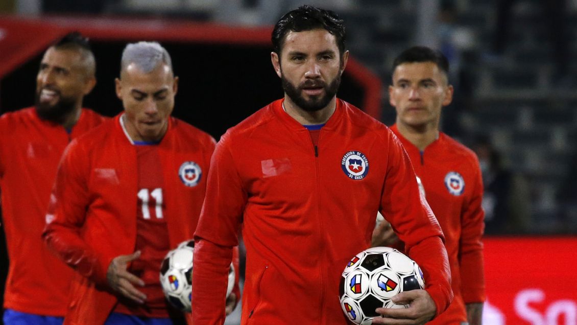 Eugenio Mena y La Roja: Sea cual sea la edad, es importante aportar