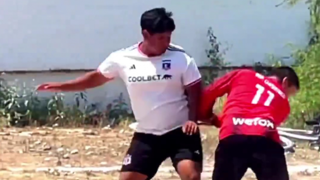 [Video] Equipo amateur mexicano llamó la atención al jugar con camisetas de Colo Colo