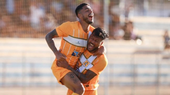 Insólito momento en Brasil: Echaron al DT en el entretiempo y el equipo terminó ganando