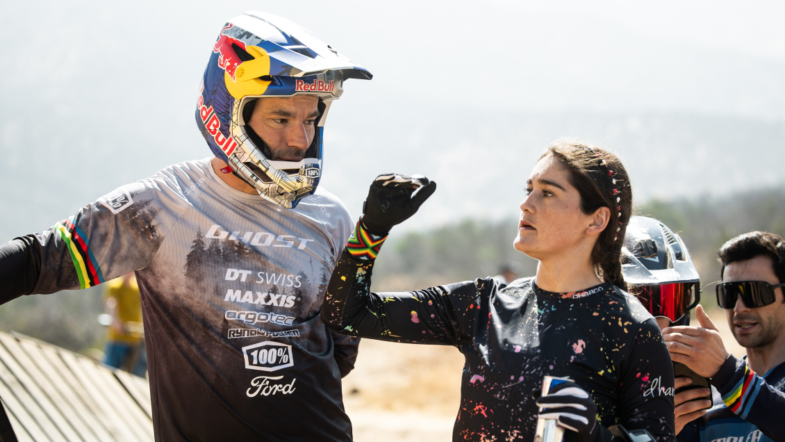 Del Cerro al Barrio estrenó documental de su última edición