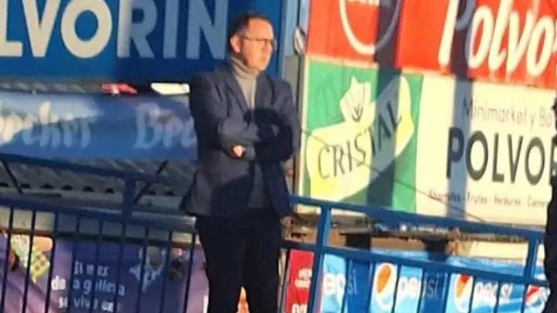 Director de liceo en Lota que espera a alumnos en el paradero: 