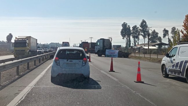 Con protestas en la Ruta 5: Paro de camioneros llega a la zona central