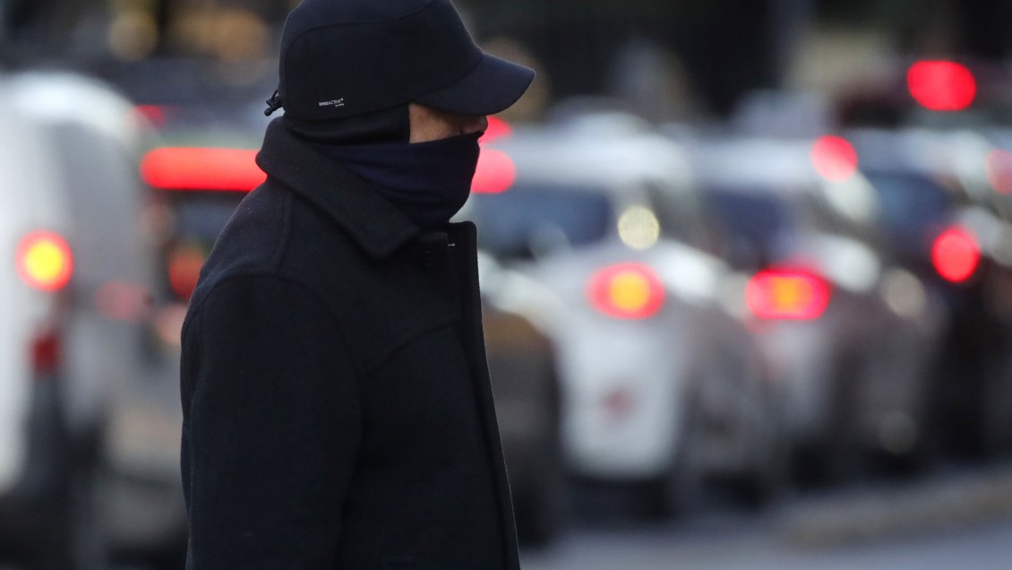 El frío mayo: Santiago tuvo una mañana bajo cero