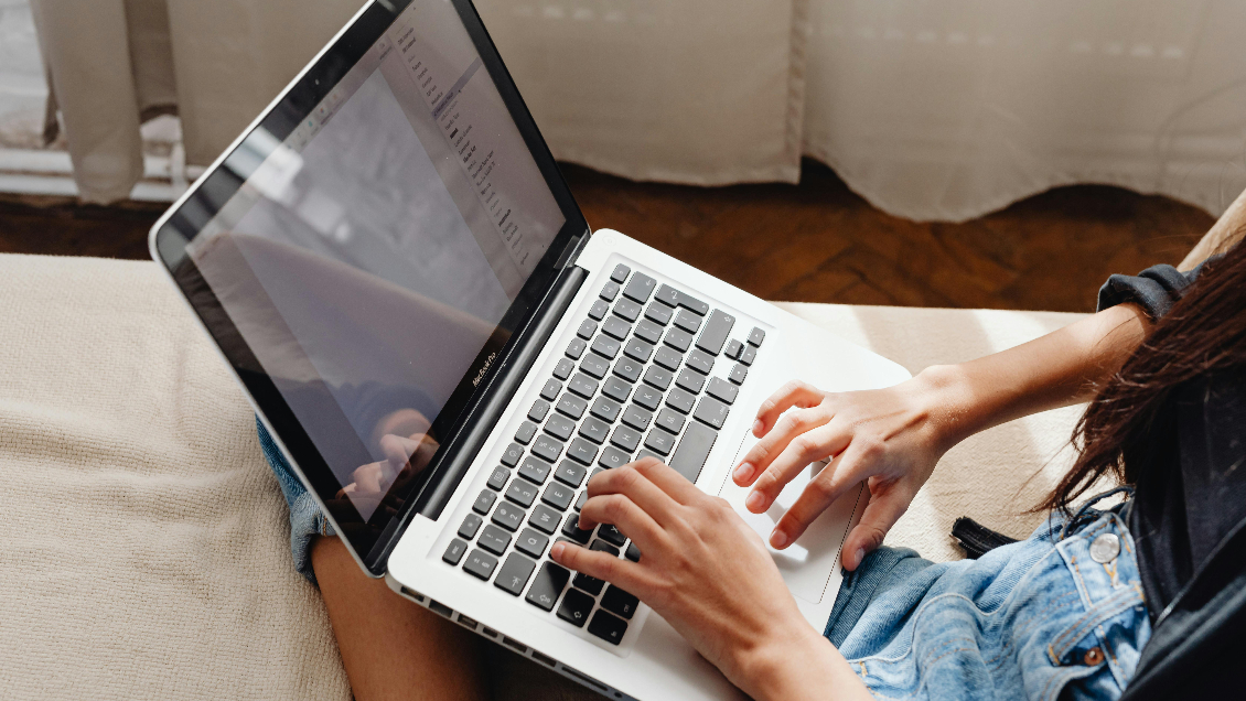 El novedoso ejercicio de la U. de Chile para enseñar sobre IA en colegios