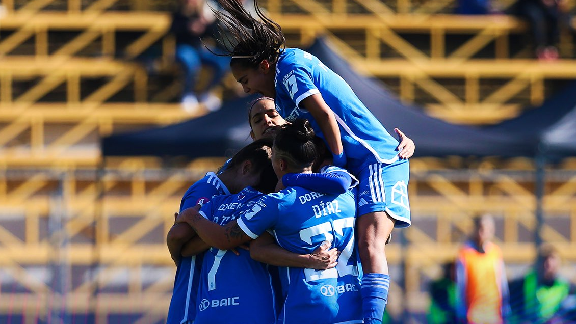 La U remontó ante Santiago Morning y subió al segundo lugar del torneo femenino