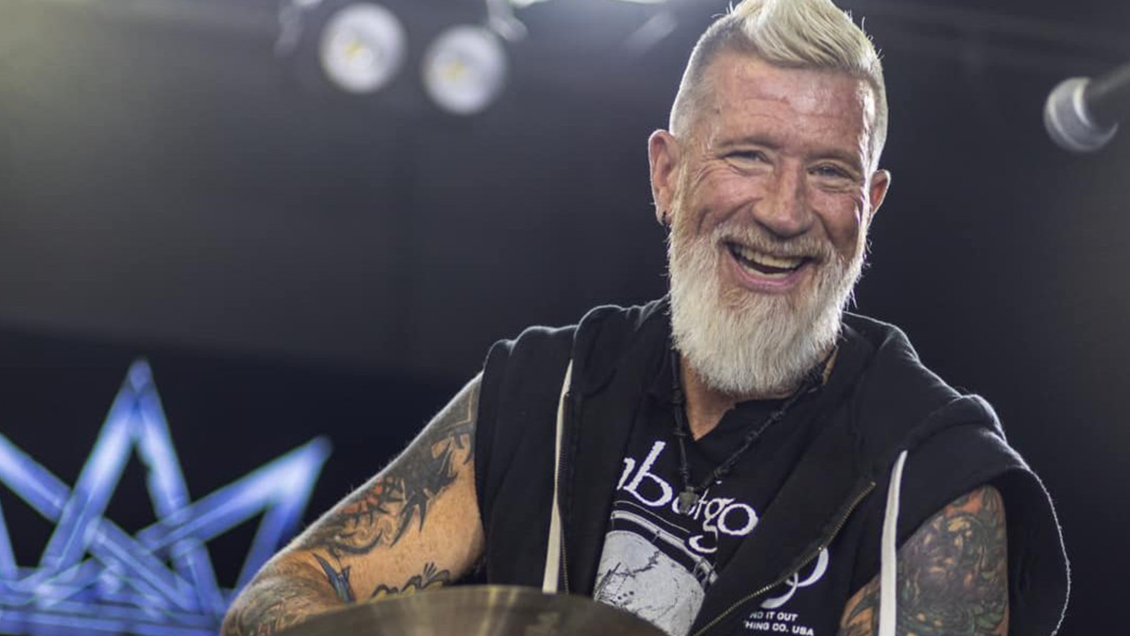 A los 53 años muere el baterista original de Staind, Jon Wysocki