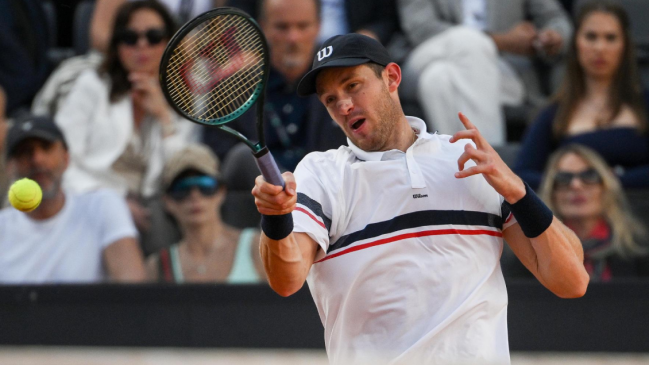 Nicolás Jarry tropezó ante un sólido Zverev en la final del Masters 1.000 de Roma