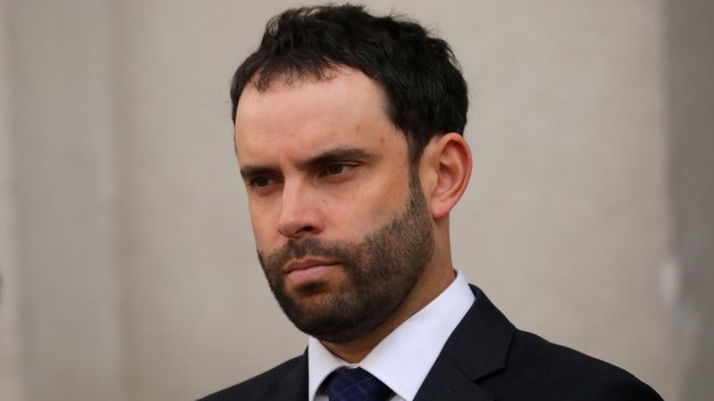 Subsecretario de Defensa no se cierra a 