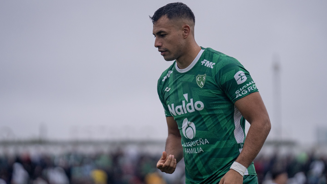 Iván Morales salió lesionado en Sarmiento tras jugar pocos minutos ante Barracas