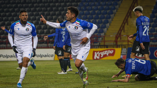 Audax Italiano salió de la zona baja y complicó a Huachipato