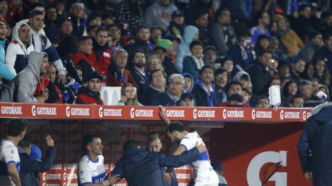 U. de Chile fue citada por comportamiento de sus hinchas ante la UC