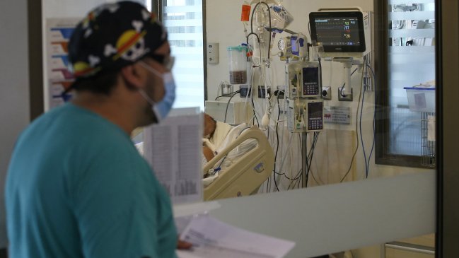   Adolescente y adulto mayor murieron por influenza en Ñuble: Ya son cinco decesos en la región 