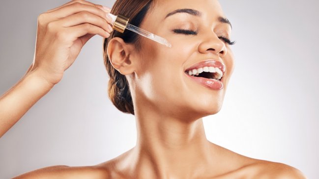 ¿Para qué es el retinol? Las ventajas del producto estrella que rejuvenece tu piel