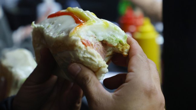 Moreira comparte completos con Boric y Jara para hablar de pensiones