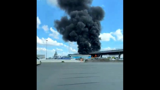 Dos autobuses fueron incendiados en pelea entre hinchas de PSG y Olympique de Lyon