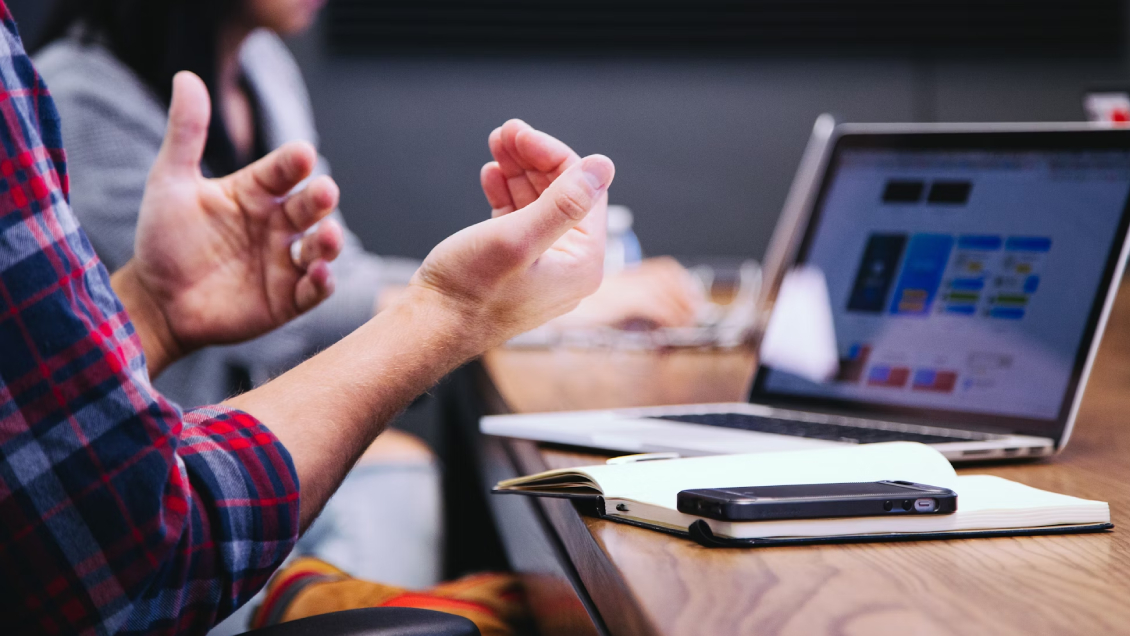 Sernac: Reclamos por compras online siguen superando a las presenciales