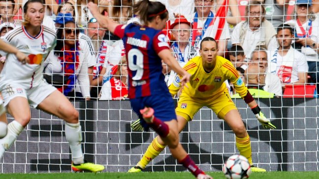 Premio de consuelo: Christiane Endler fue incluida en el 11 ideal de la Champions