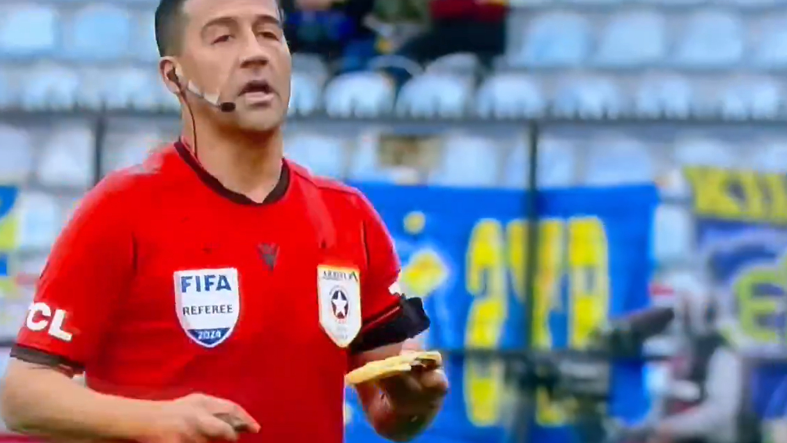 Arbitro informó lanzamiento de una sopaipilla en el Huachipato-Everton