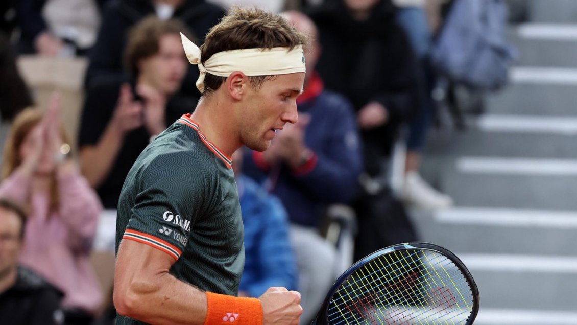 Ruud batalló para vencer a Davidovich y avanzar en Roland Garros