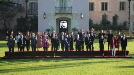   Presidente Gabriel Boric encabezó foto oficial con su gabinete 