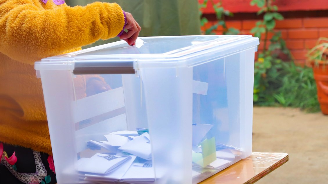 Punta Arenas: 16 liceos y escuelas serán locales de votación en primaria