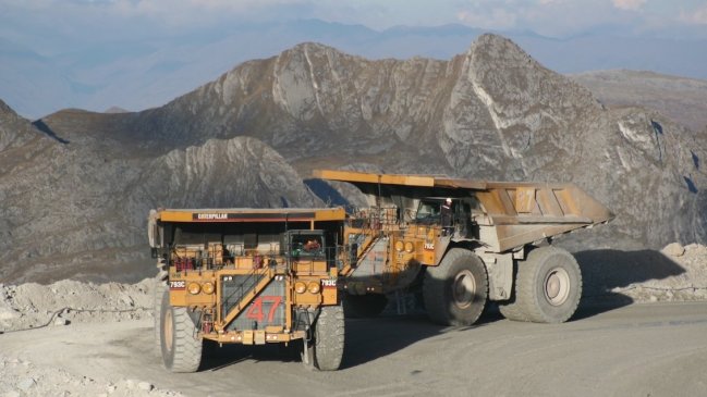 Perú autoriza a minera Barrick a explorar su frontera sur para promover inversión