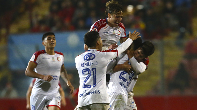 La Calera consiguió un vital triunfo ante U. Española en su lucha por salir del descenso
