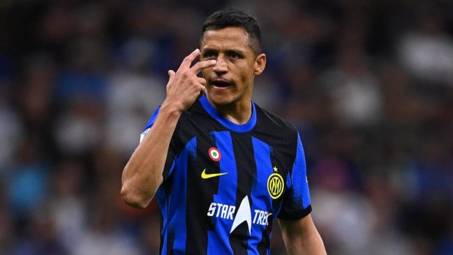 Cesc Fábregas busca a Alexis Sánchez para reforzar a Como en la Serie A