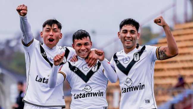 Santiago Morning batió a Deportes Recoleta en duelo pendiente del Ascenso