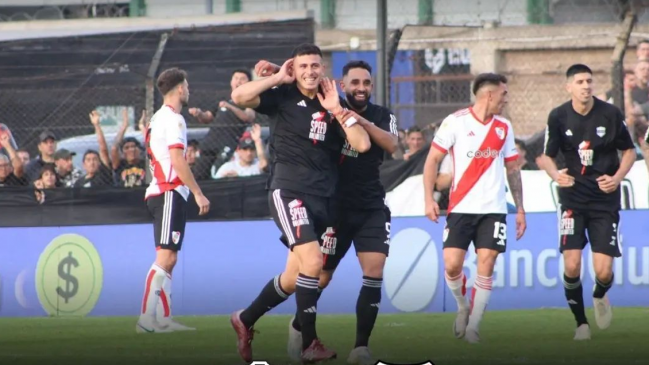 River Plate sufrió un duro revés ante Deportivo Riestra