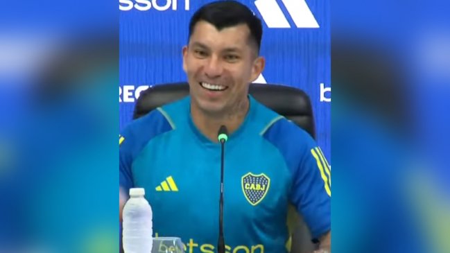 [VIDEO] Medel generó risas al aclarar cómo se pronuncia su apellido