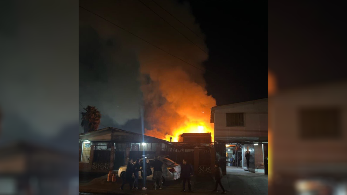 Incendio estructural alcanzó a cuatro viviendas en Conchalí