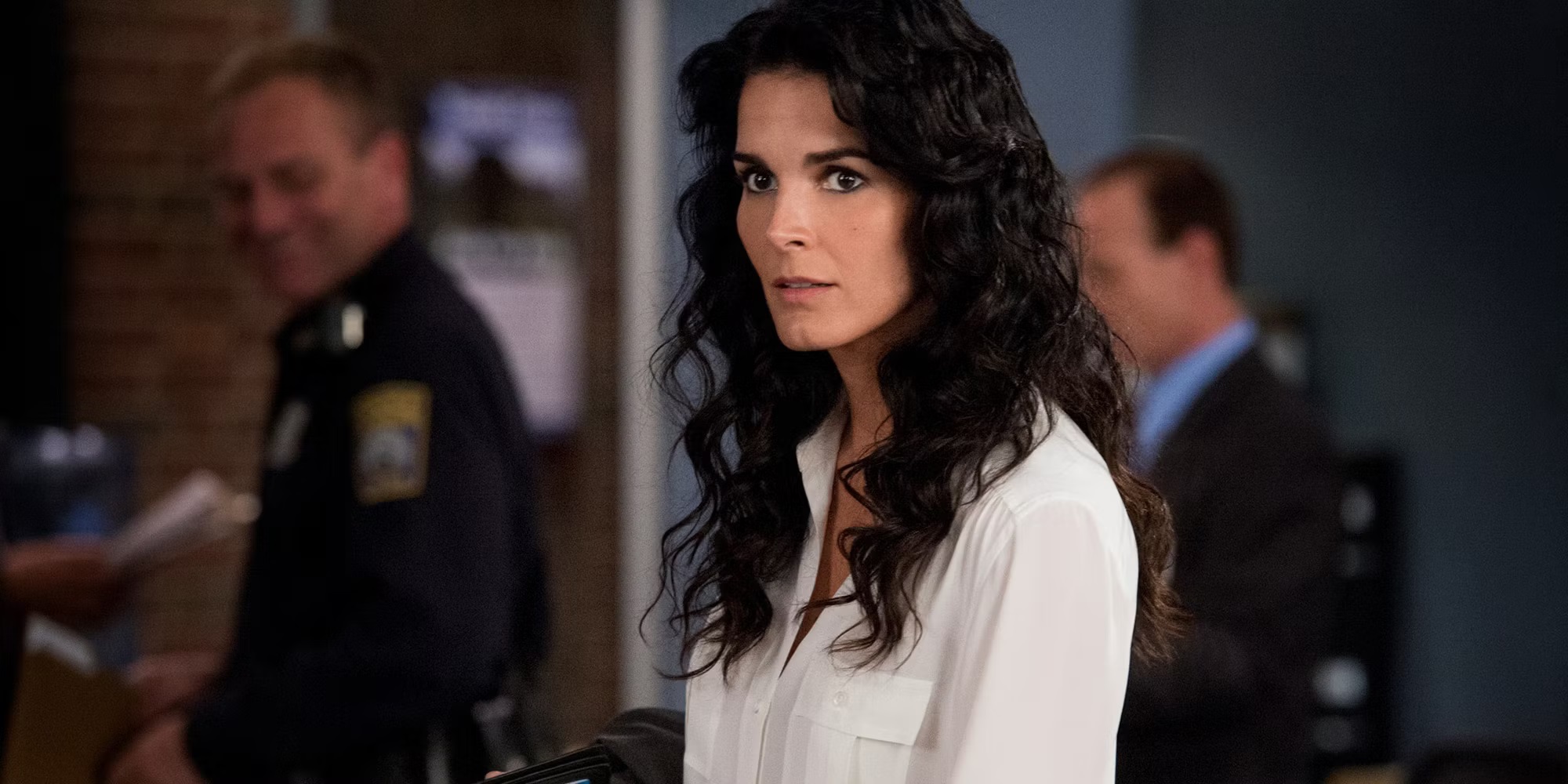 Angie Harmon en La Ley y el Orden