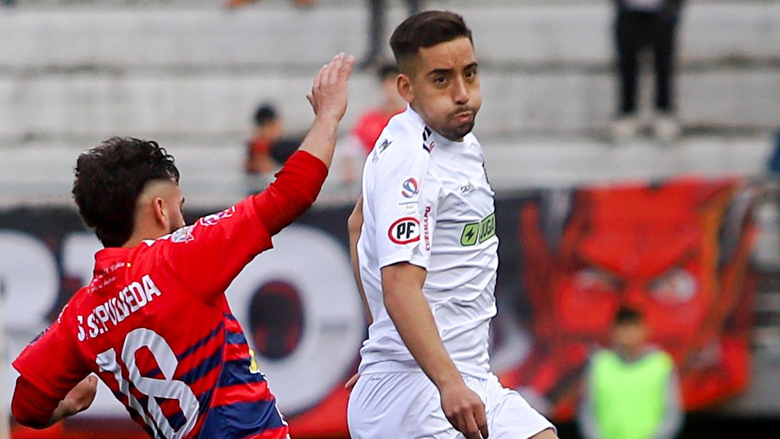 Ñublense goleó a San Antonio Unido de Temuco y pasó a cuartos de la Zona Sur