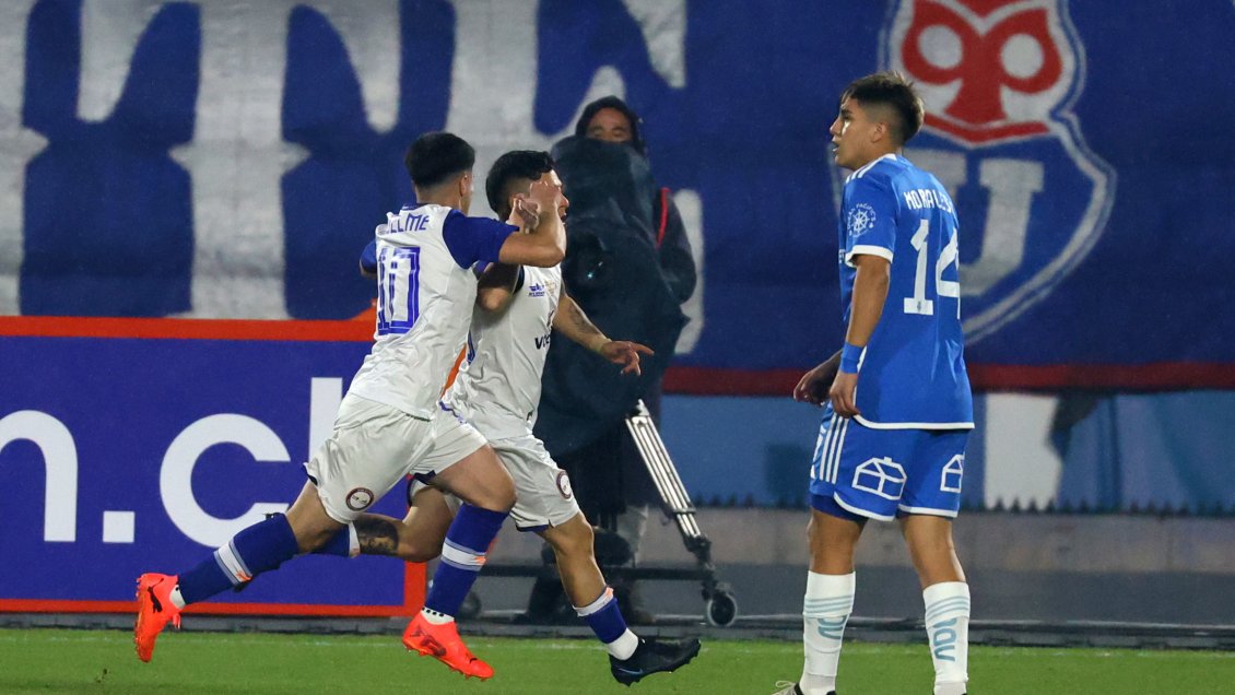[VIDEO] Municipal Puente Alto sorprendió con un gol a la U en el inicio del partido