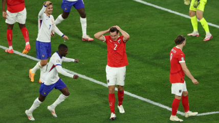   Wöber batió su propio arco y selló la derrota de Austria ante Francia en la Euro 2024 