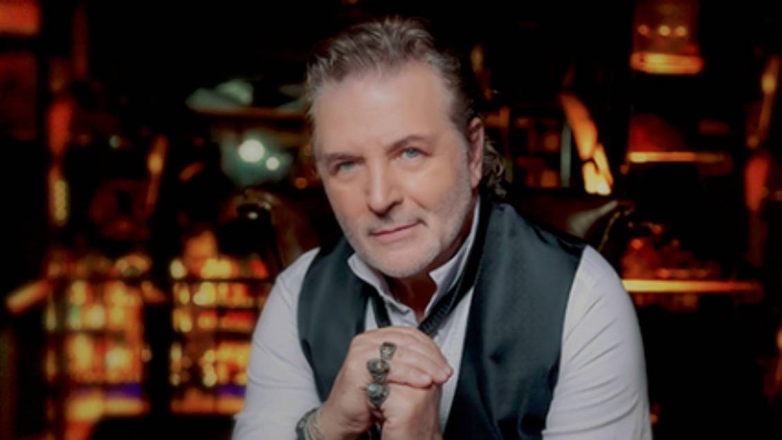 Miguel Mateos tendrá show sinfónico en el Teatro Caupolicán