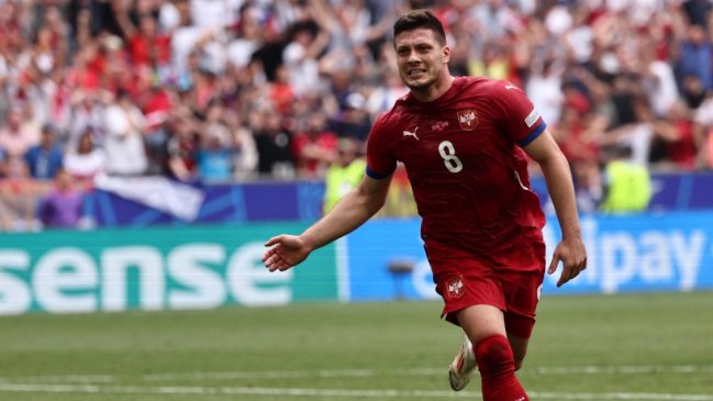 [VIDEO] Luka Jović salvó a Serbia del papelón con agónico empate ante Eslovenia