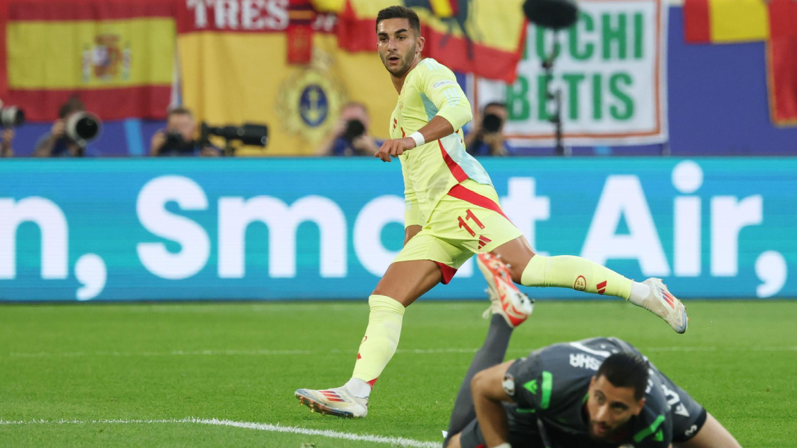 [VIDEO] Ferran Torres puso en ventaja a España en su duelo con Albania