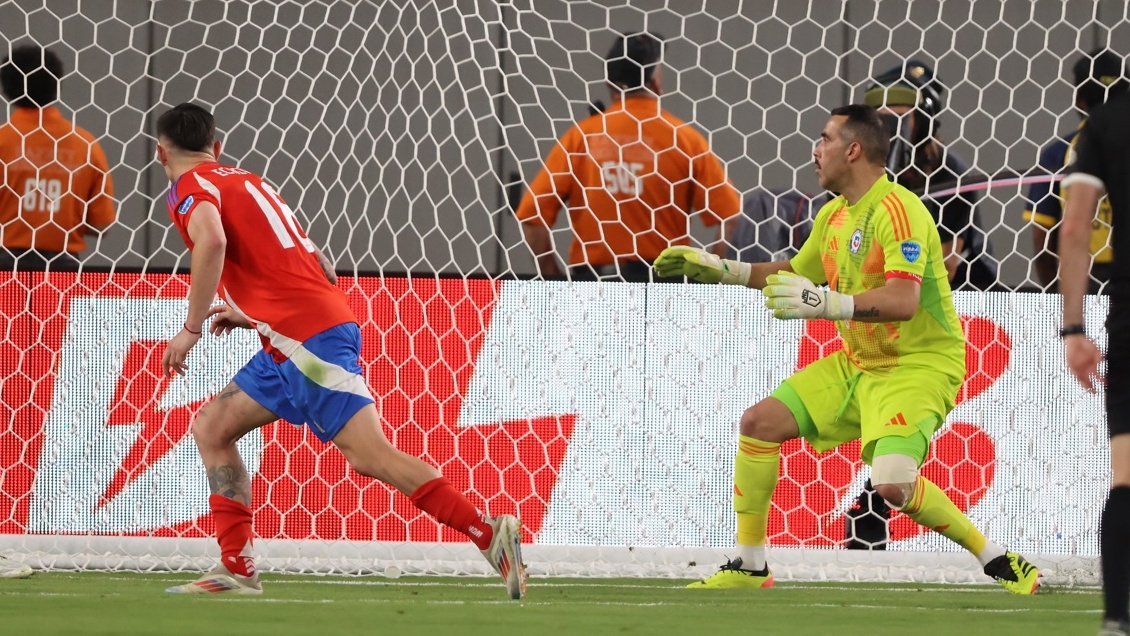 Claudio Bravo: Las posibilidades están en el último partido, que será igual de duro