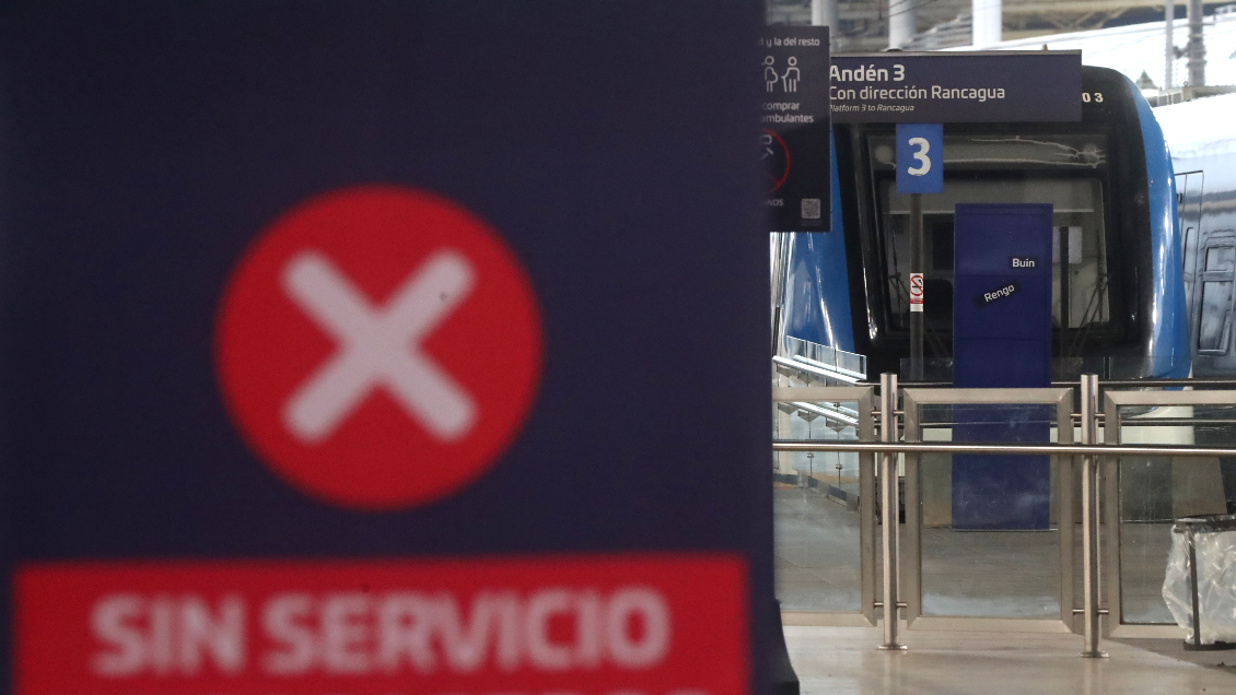 EFE y trabajadores paralizados se reúnen en búsqueda de destrabar la huelga