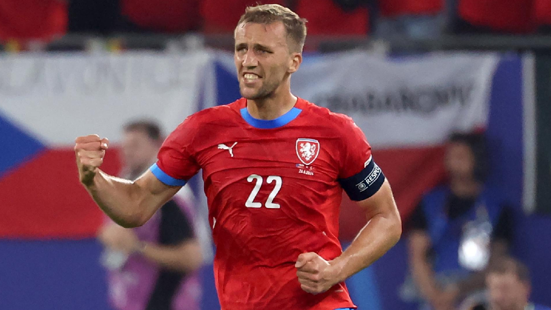 [VIDEO] Tomas Soucek alcanzó el empate para República Checa ante Turquía