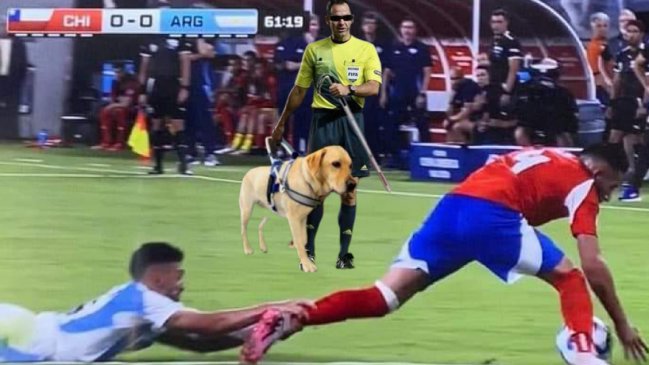 Agarrón de Nico González a Mauricio Isla generó varios memes