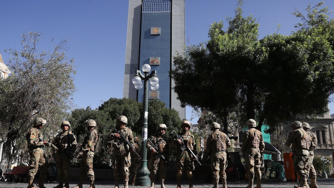 Arce cambió al alto mando del Ejército: 