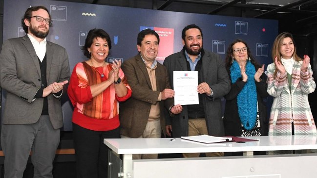 Invertirán 25 mil millones en establecimientos del SLEP Atacama