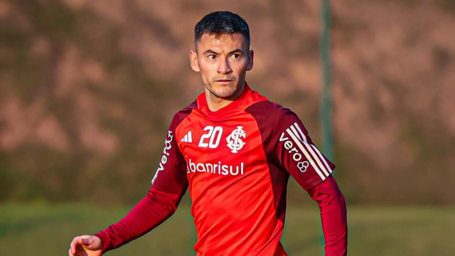 Inter negó acercamientos para vuelta de Charles Aránguiz a la U