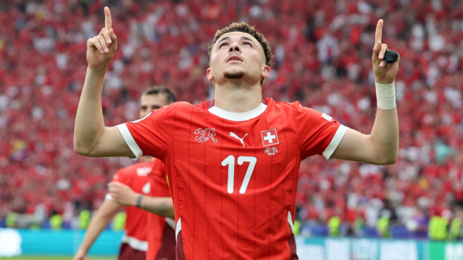 [VIDEO] Ruben Vargas aumentó para Suiza con un golazo ante Italia en la Euro 2024