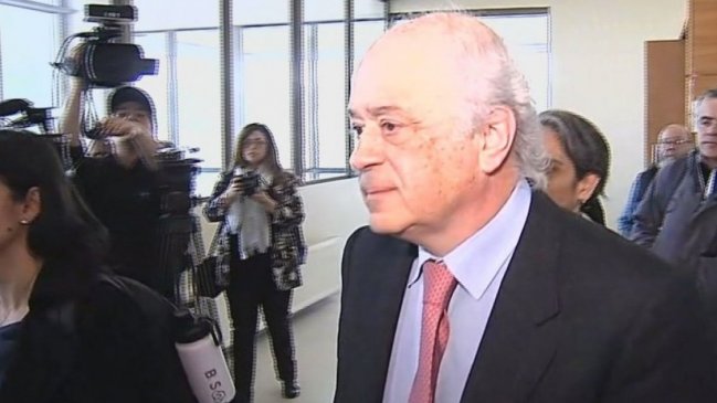 Oncólogo que abusaba a pacientes terminales salió libre pese a condena de cárcel