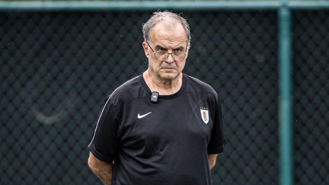Marcelo Bielsa fue suspendido en Uruguay para la Copa América